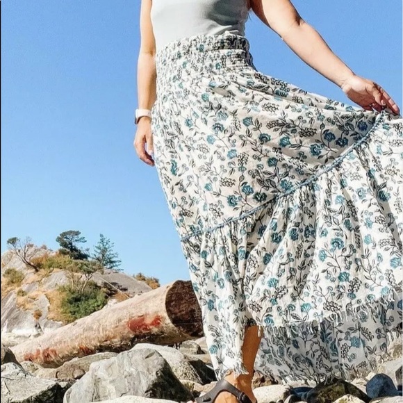 Zara midi skirt blue floral size Xs NWT white - Picture 7 of 10